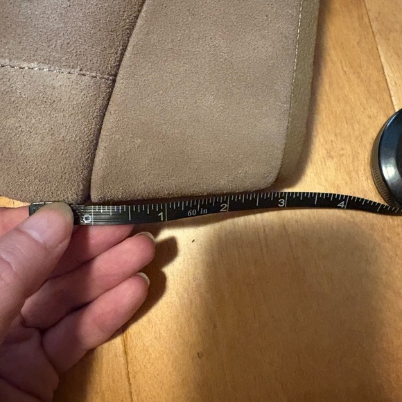 Toms  lace up ankle booties boots tan suede sz 10W new - Picture 6 of 6